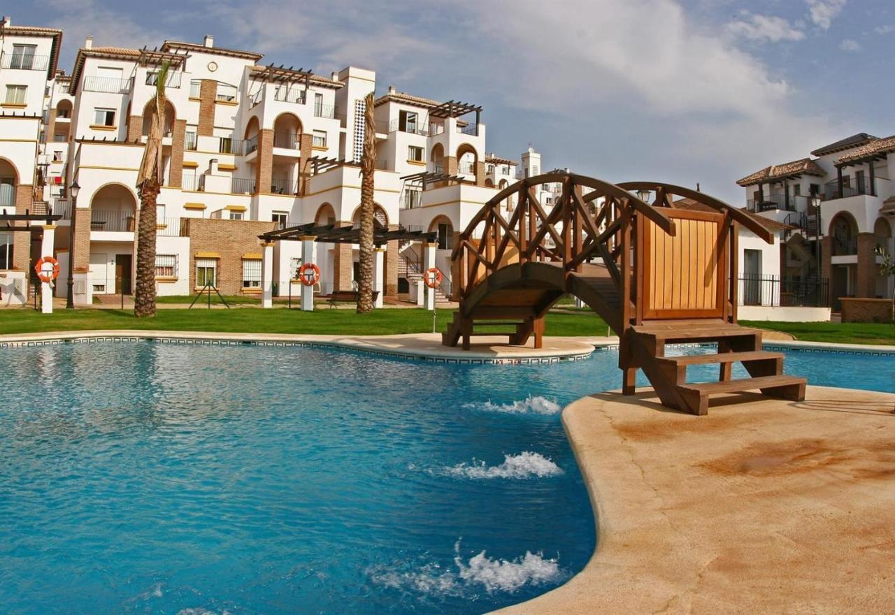 2 Bed With Pools And Apartament *